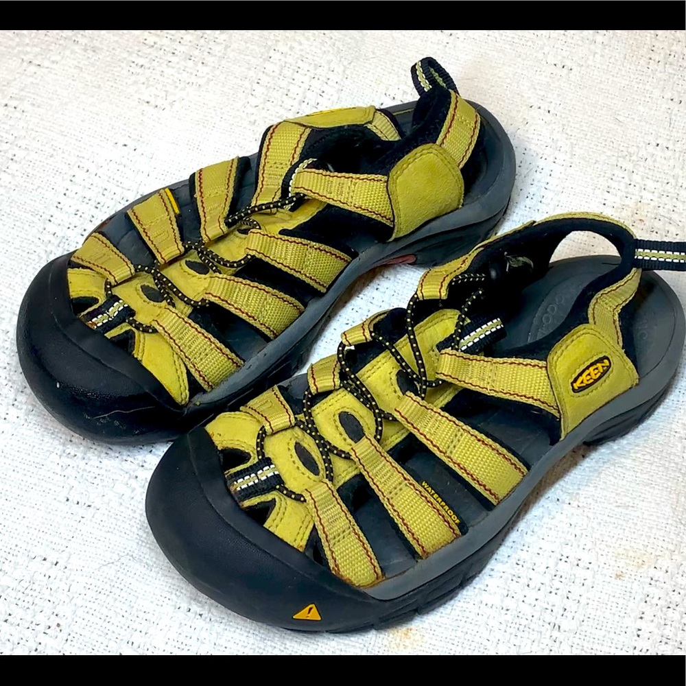 Keen Hiking Water Sandals Waterproof Women Size 7.5
